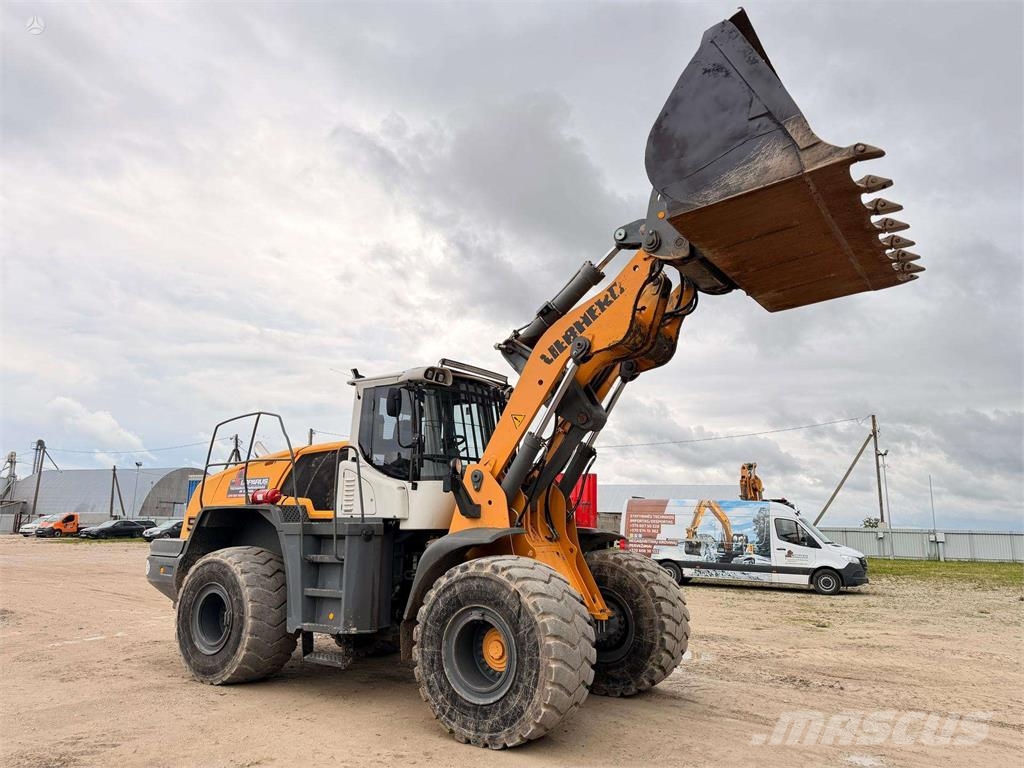 Liebherr L 566 , 5m3 quick coupler Kolesni nakladalci