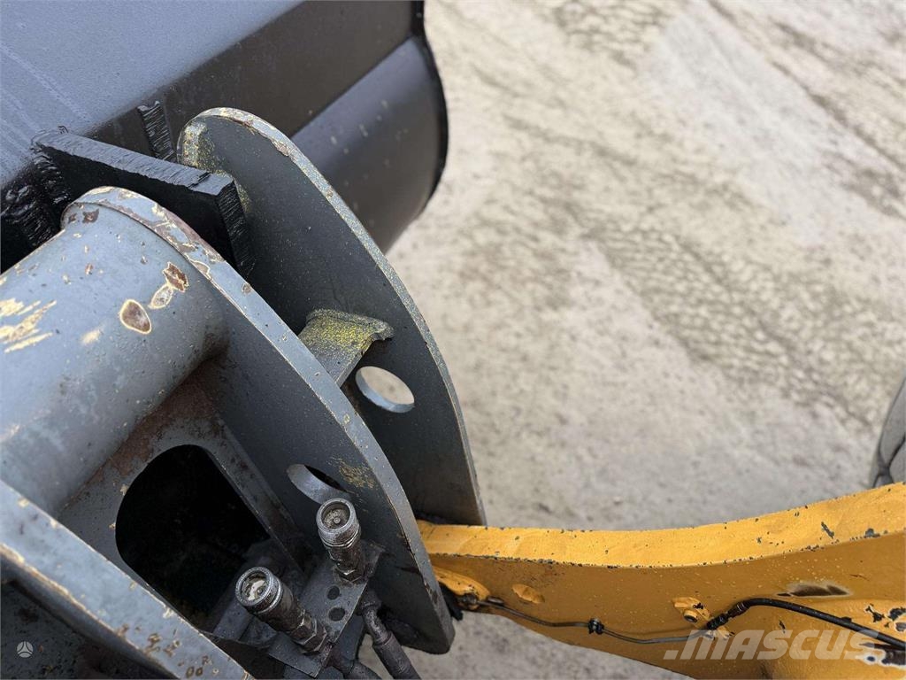 Liebherr L 566 , NR 2 quick coupler Radlader
