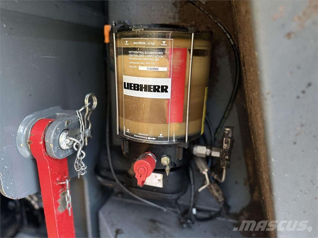 Liebherr L 566 , NR 2 quick coupler Radlader