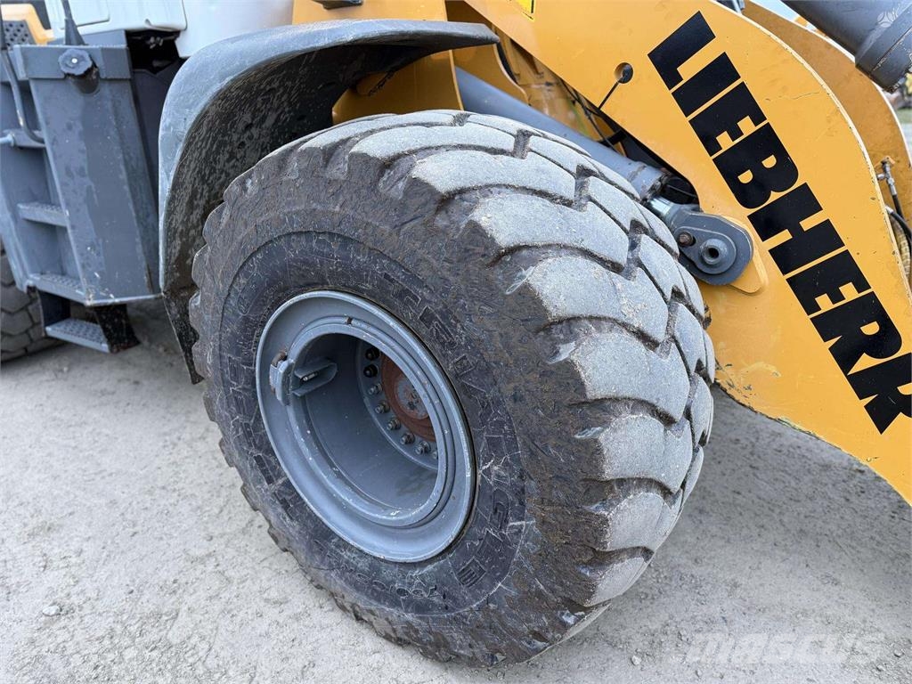 Liebherr L 566 , NR 2 quick coupler Radlader