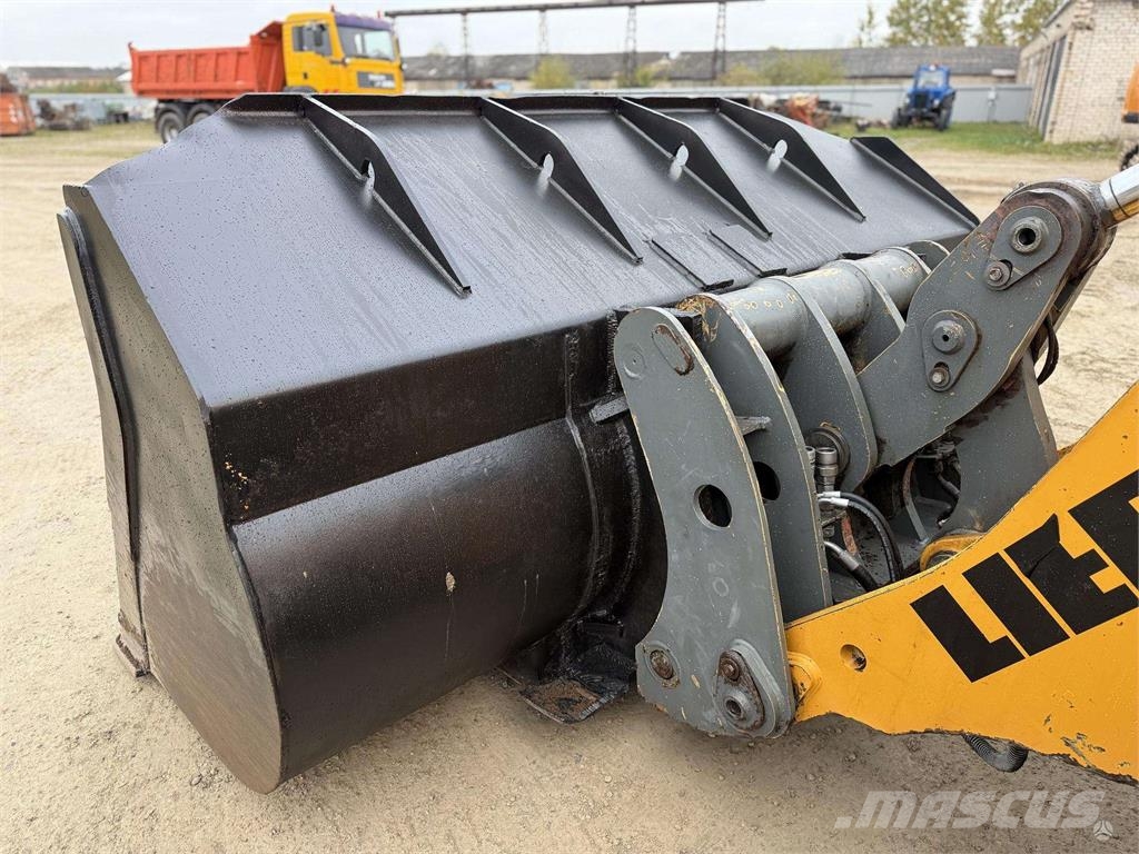 Liebherr L 566 , NR 2 quick coupler Radlader