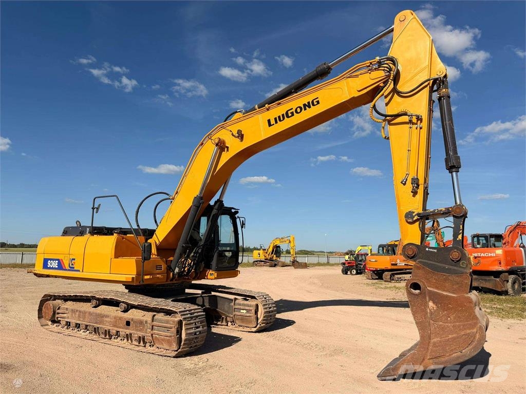 LiuGong CLG 936 E ( komatsu ) Pásová rýpadla