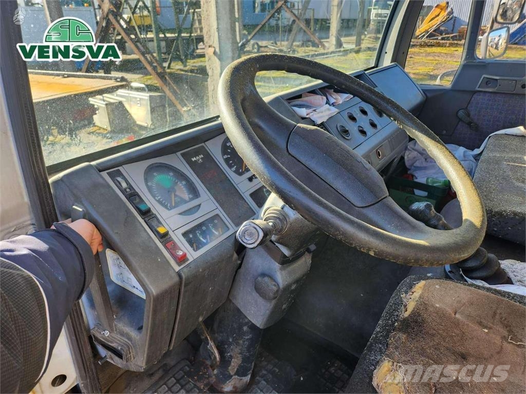 MAN LE 160 C Skříňová nástavba