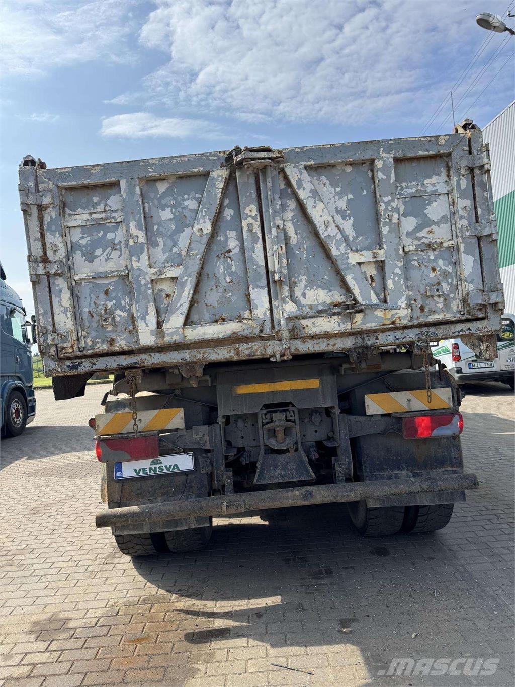 MAN TGA 33.350 6x4 Camiones bañeras basculantes o volquetes