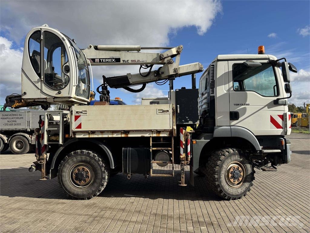 MAN TGM 13.250 4x4 + Terex 95.2HDS Kranbil