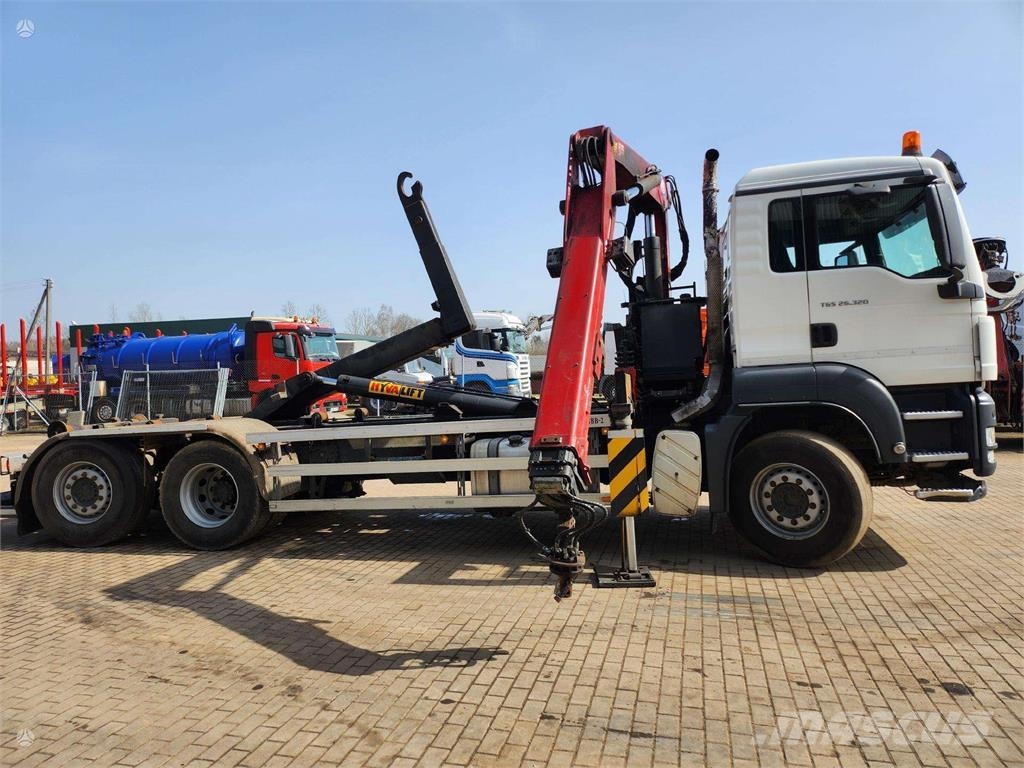 MAN TGS 26.320 6x2-4 + Hyvalift + HMF 1643-Z2 شاحنات قلابة