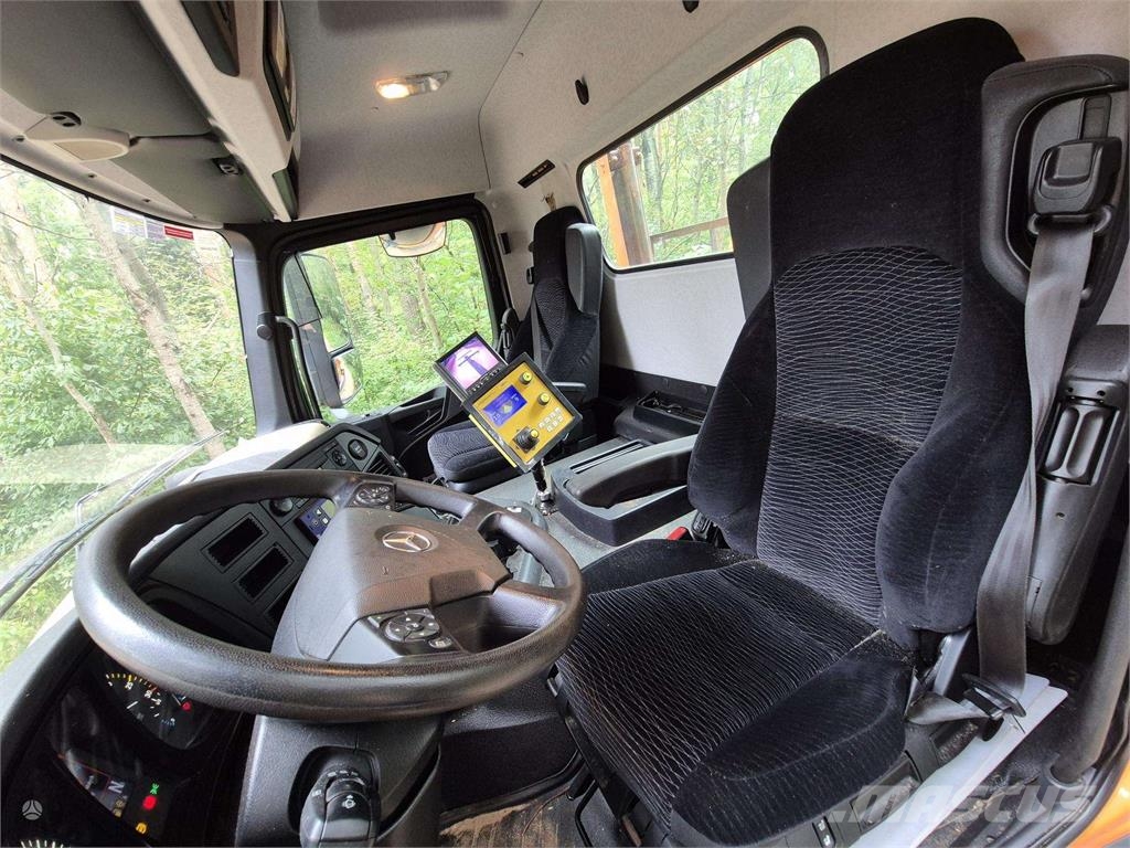 MB Trac Arocs 4x4 Снежные отвалы и плуги