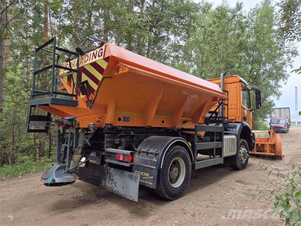 MB Trac Arocs 4x4 Снежные отвалы и плуги