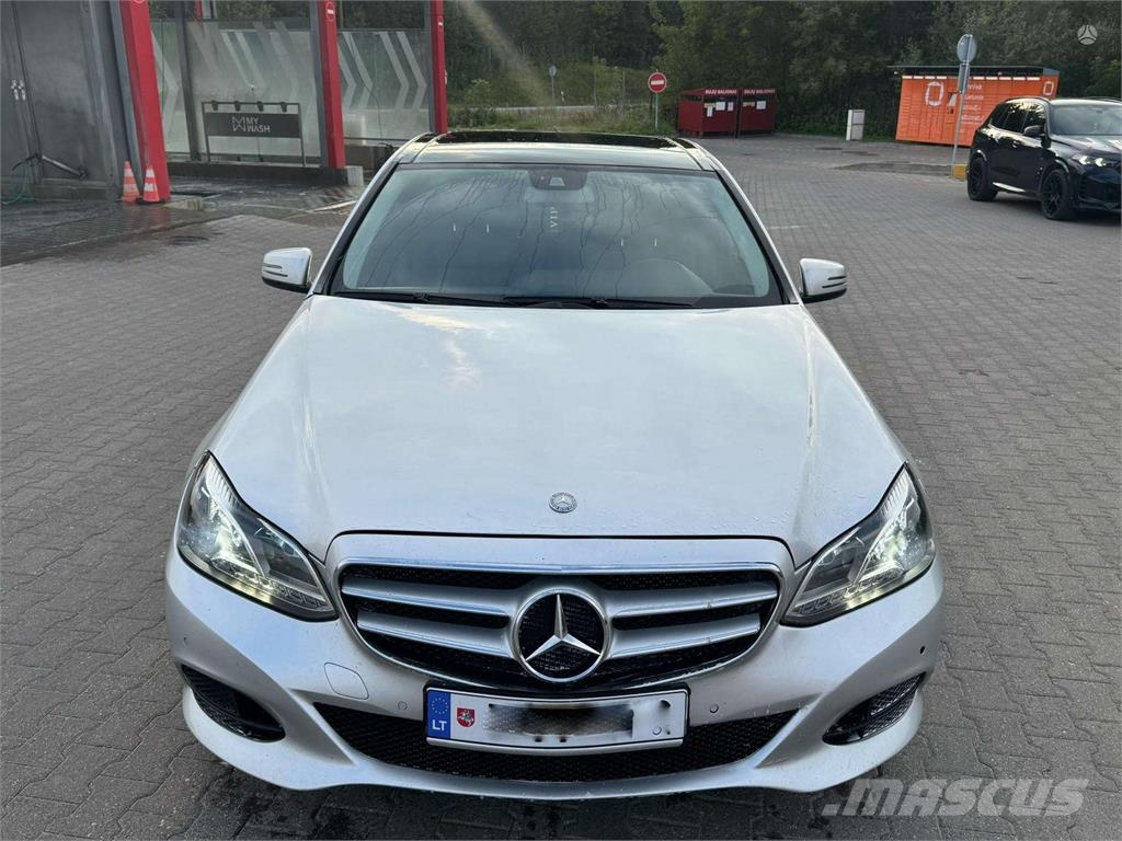 Mercedes-Benz  Carros Ligeiros