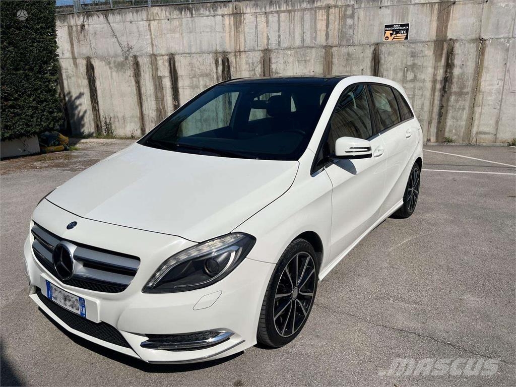Mercedes-Benz  Automašīnas