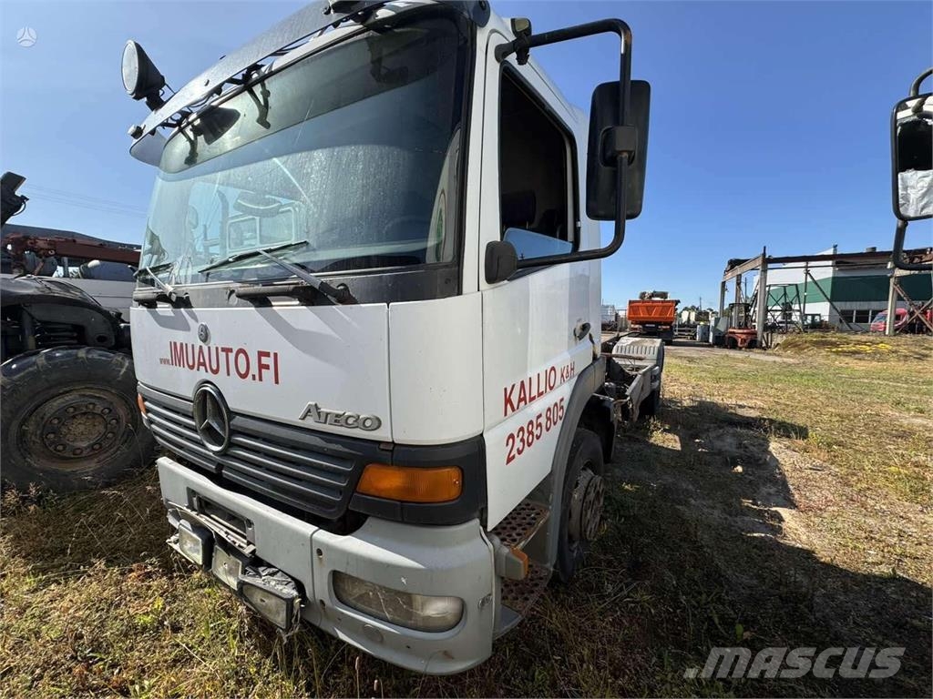 Mercedes-Benz Atego 1223 4x2 새시 운전실 트럭