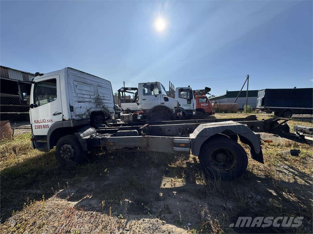 Mercedes-Benz Atego 1223 4x2 새시 운전실 트럭