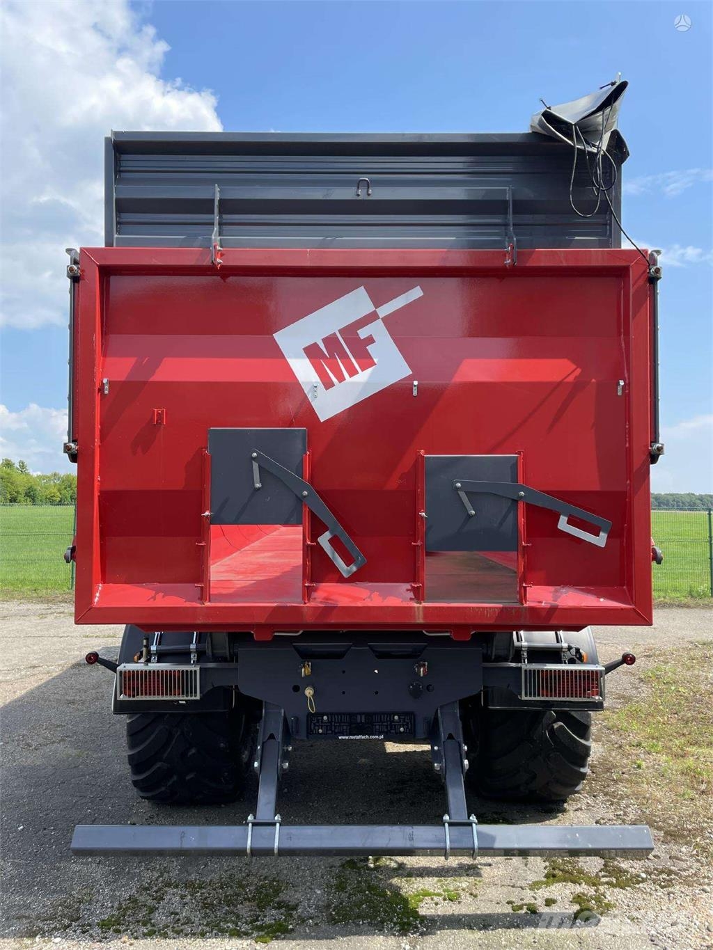 Metal-Fach T935/1 EU sertifikatas Andre Landbrukshengere