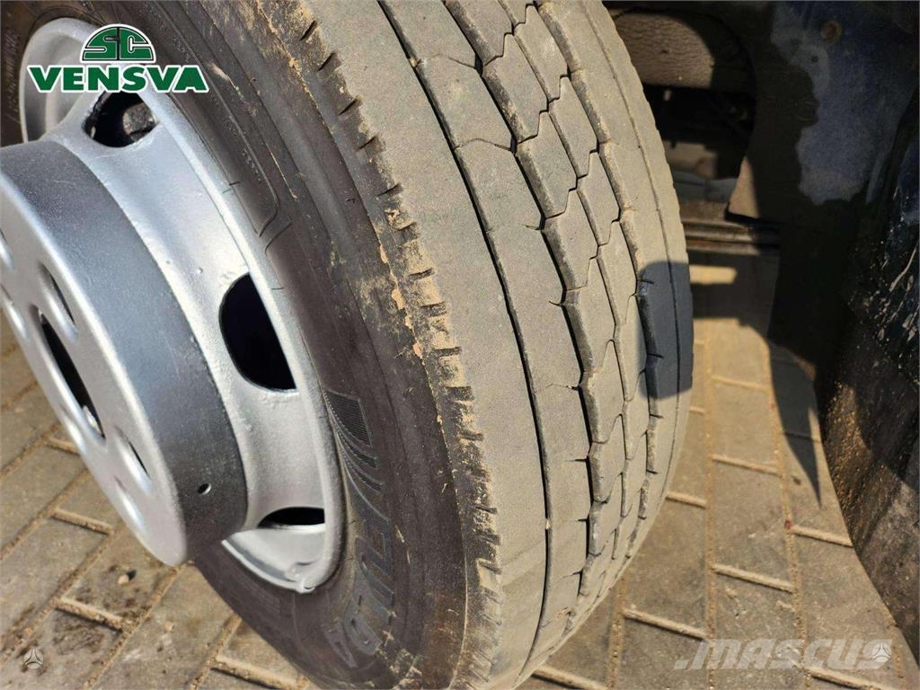 Mitsubishi Canter Slamsugningsbil