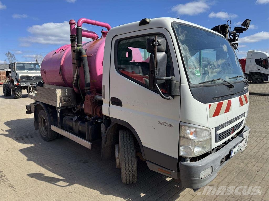 Mitsubishi Canter FE 85 3m3 Slamsugningsbil