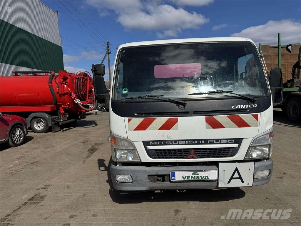 Mitsubishi Canter FE 85 3m3 Slamsugningsbil