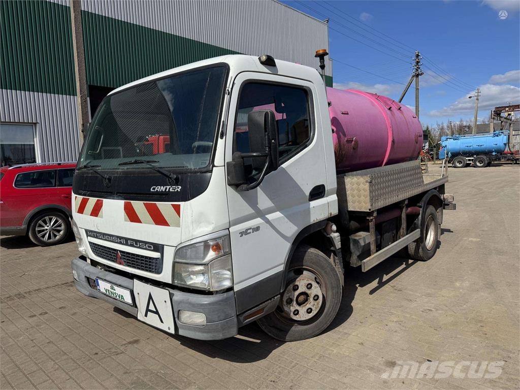 Mitsubishi Canter FE 85 3m3 Slamsugningsbil