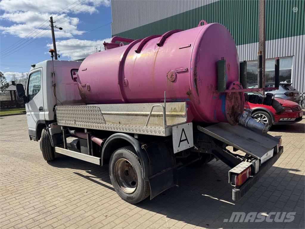 Mitsubishi Canter FE 85 3m3 Slamsugningsbil