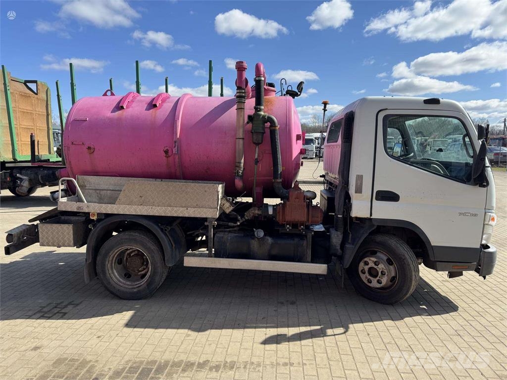 Mitsubishi Canter FE 85 3m3 Slamsugningsbil