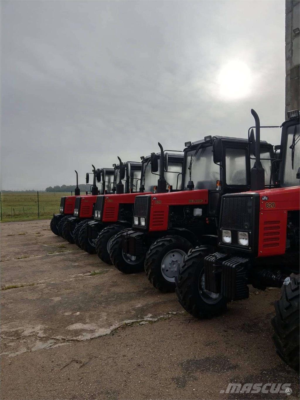 MTZ 820 892 920 952 1025 Tractoren