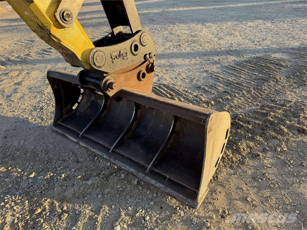 New Holland B 110-4PT , 2 quick couplers Ekskavatoriniai krautuvai