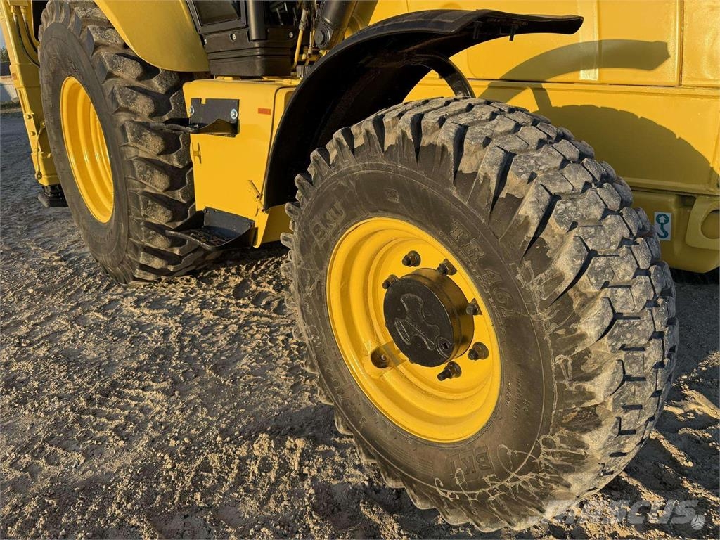 New Holland B 110-4PT , 2 quick couplers Ekskavatoriniai krautuvai