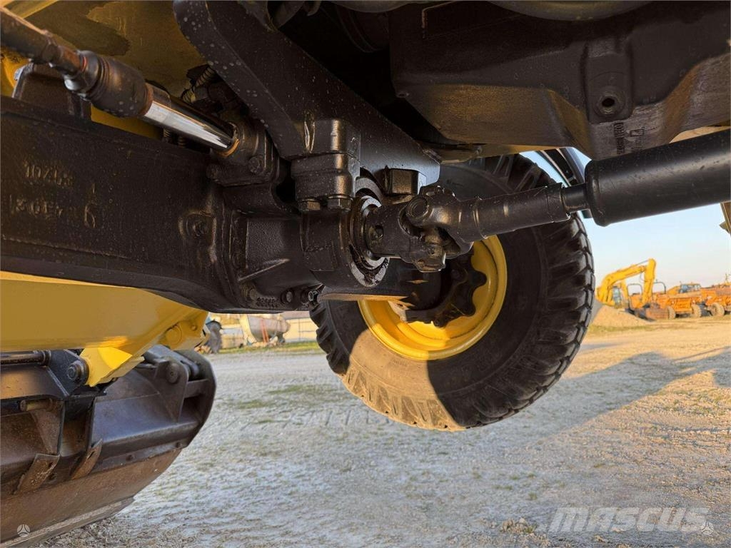 New Holland B 110-4PT , 2 quick couplers Ekskavatoriniai krautuvai