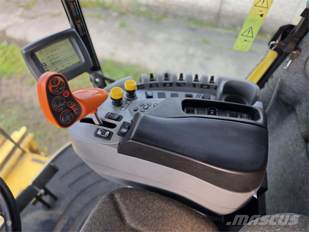 New Holland CX820 Derliaus nuėmimo kombainai