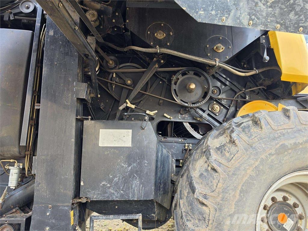 New Holland CX820 Derliaus nuėmimo kombainai