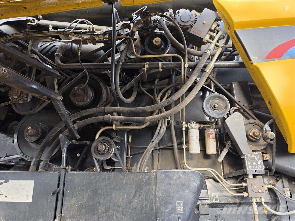 New Holland CX820 Derliaus nuėmimo kombainai