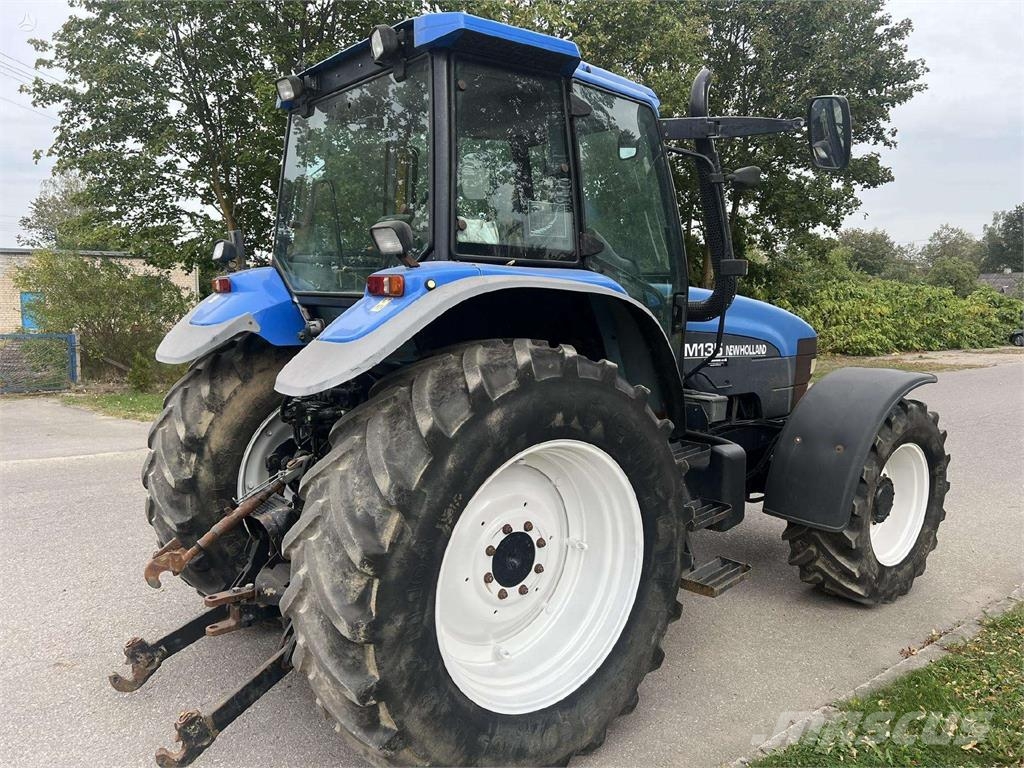 New Holland TM 135 Traktorer