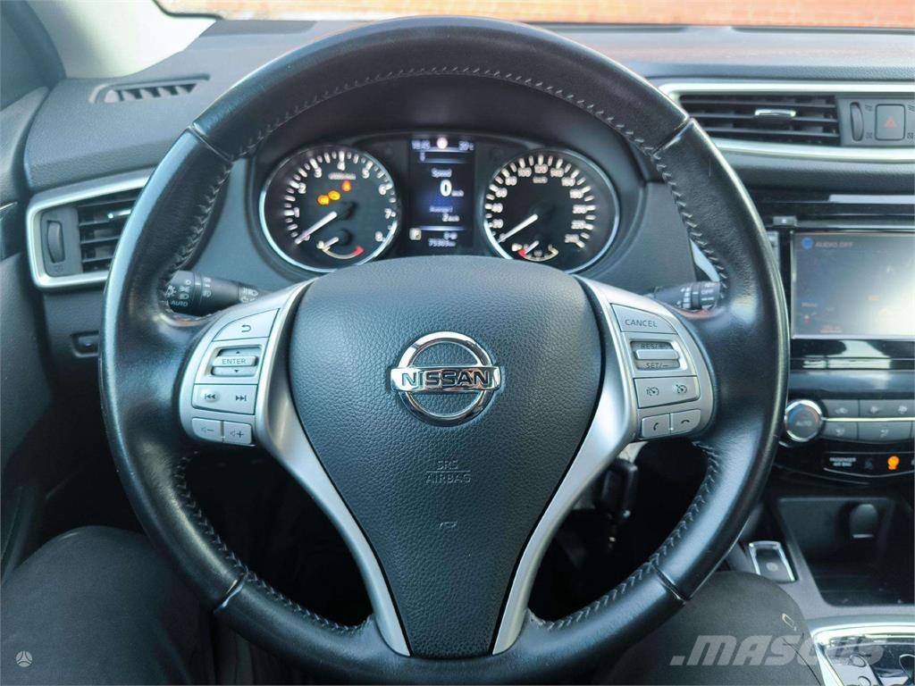 Nissan  Avtomobili