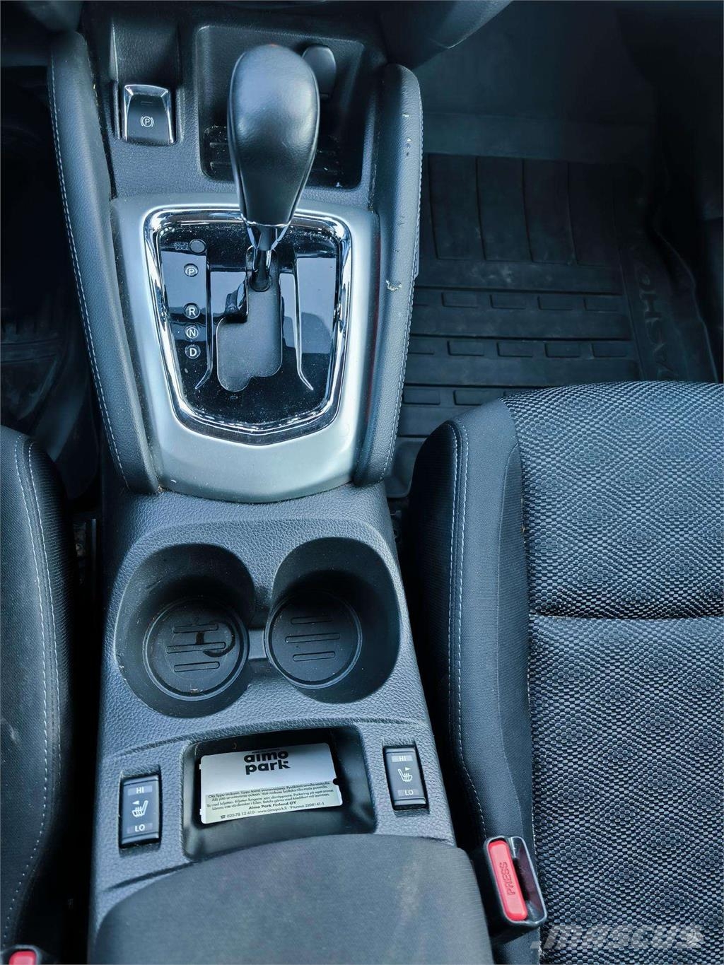 Nissan  Avtomobili