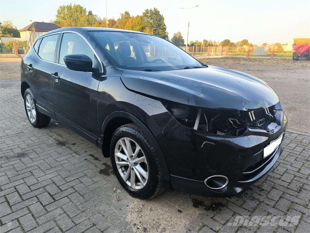 Nissan  Avtomobili