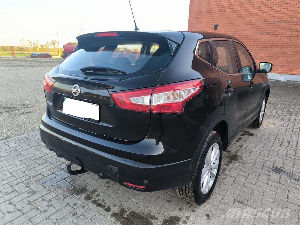 Nissan  Avtomobili