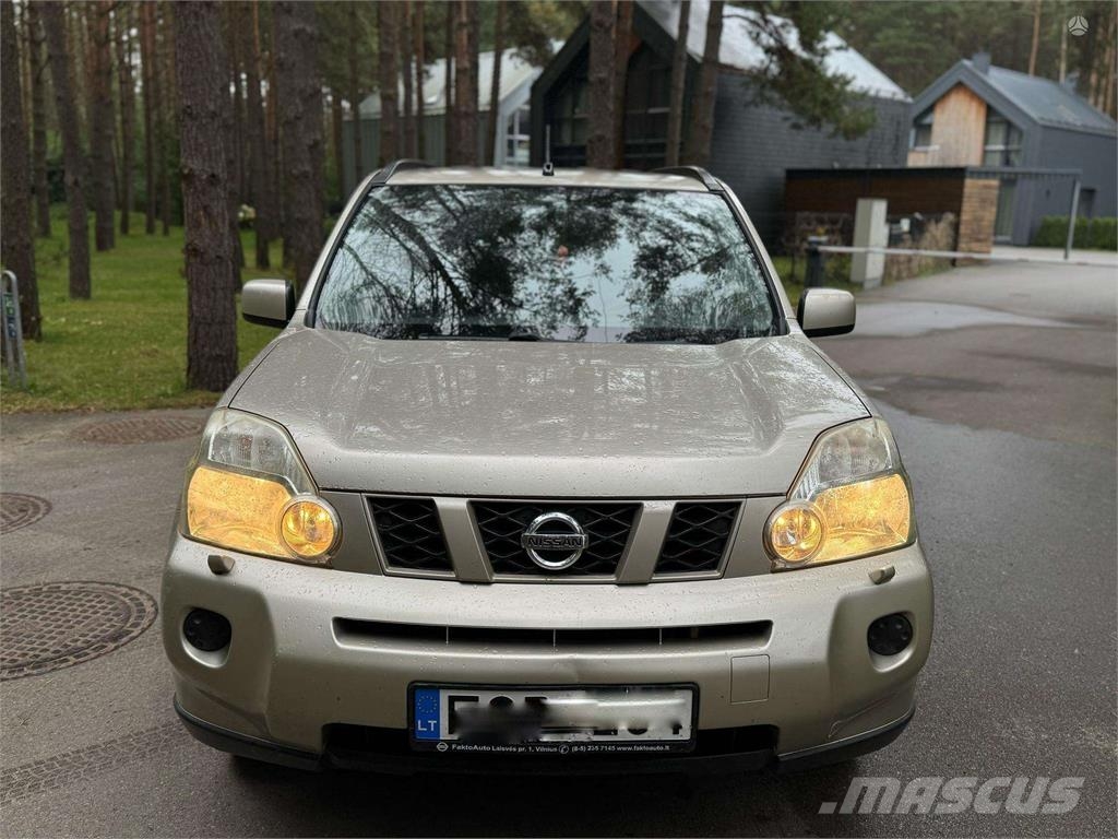 Nissan  Carros Ligeiros