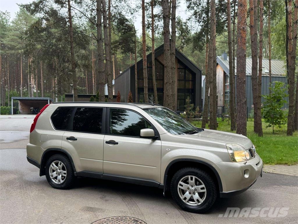 Nissan  Carros Ligeiros