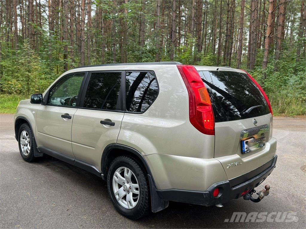 Nissan  Carros Ligeiros