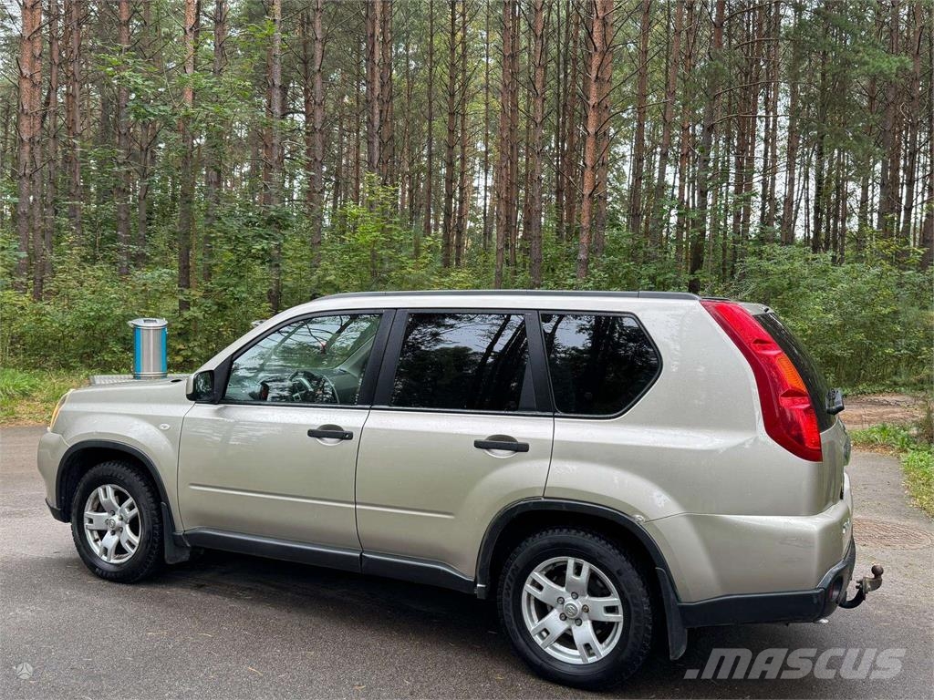 Nissan  Carros Ligeiros