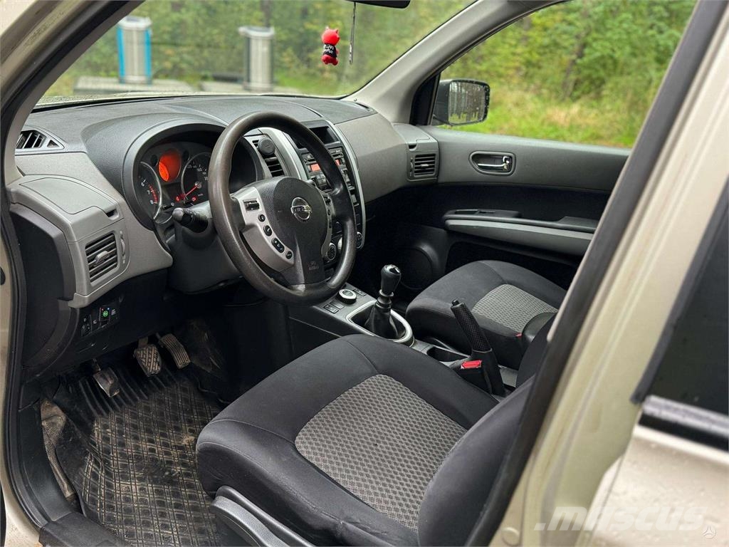 Nissan  Carros Ligeiros