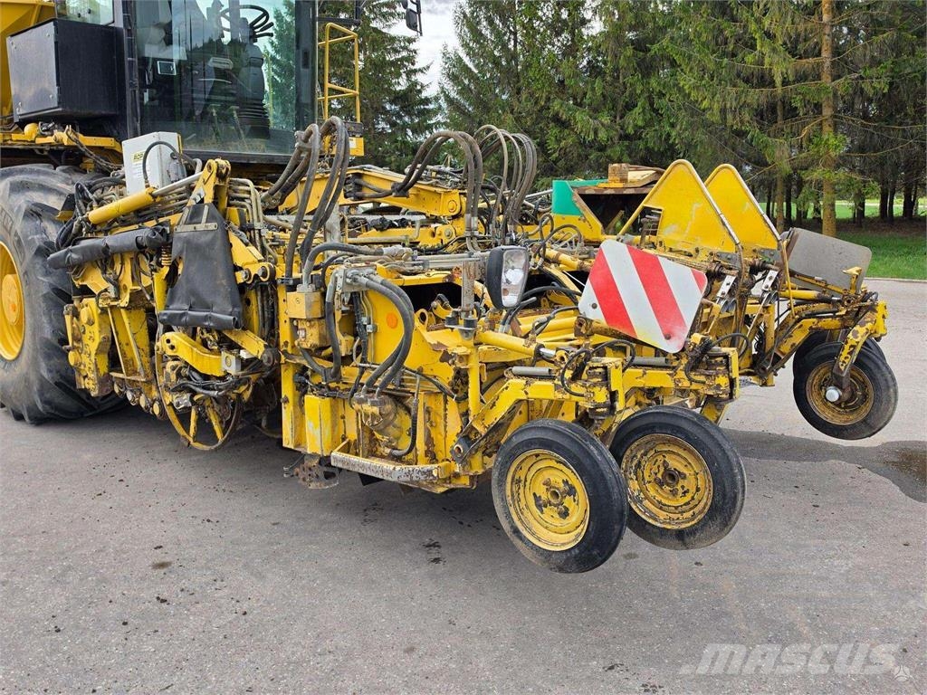 Ropa EURO TIGER V4 Зернозбиральні комбайни