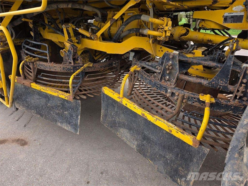 Ropa EURO TIGER V4 Зернозбиральні комбайни