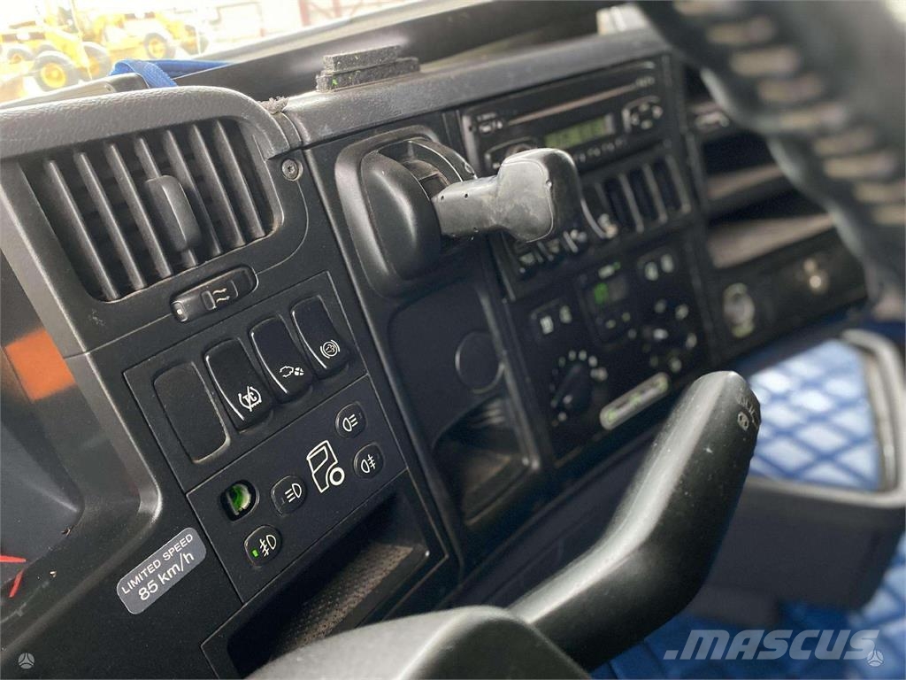 Scania R420 , hidraulika, 2 miegamosios vi Trækkere