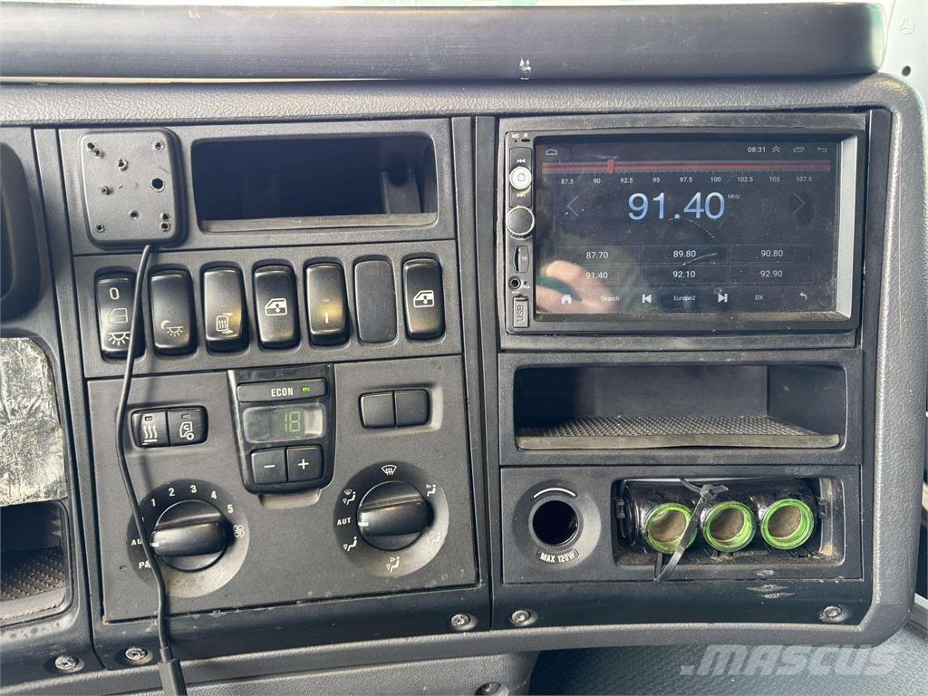 Scania R560 6x4 Camiones con chasís y cabina