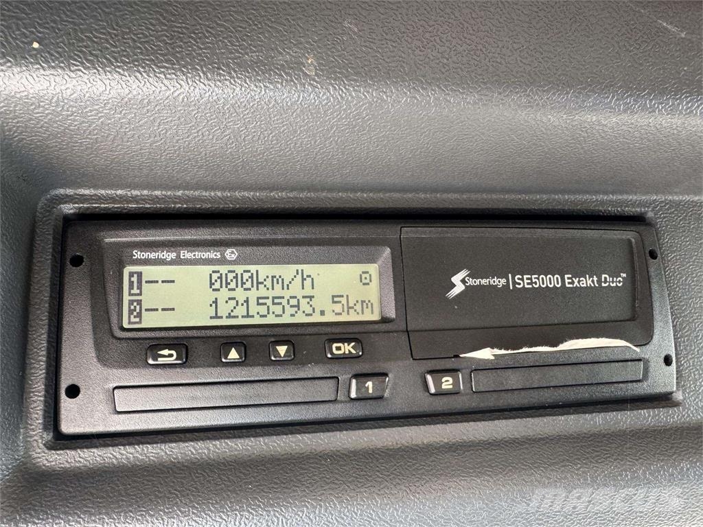 Scania R560 6x4 Camiones con chasís y cabina
