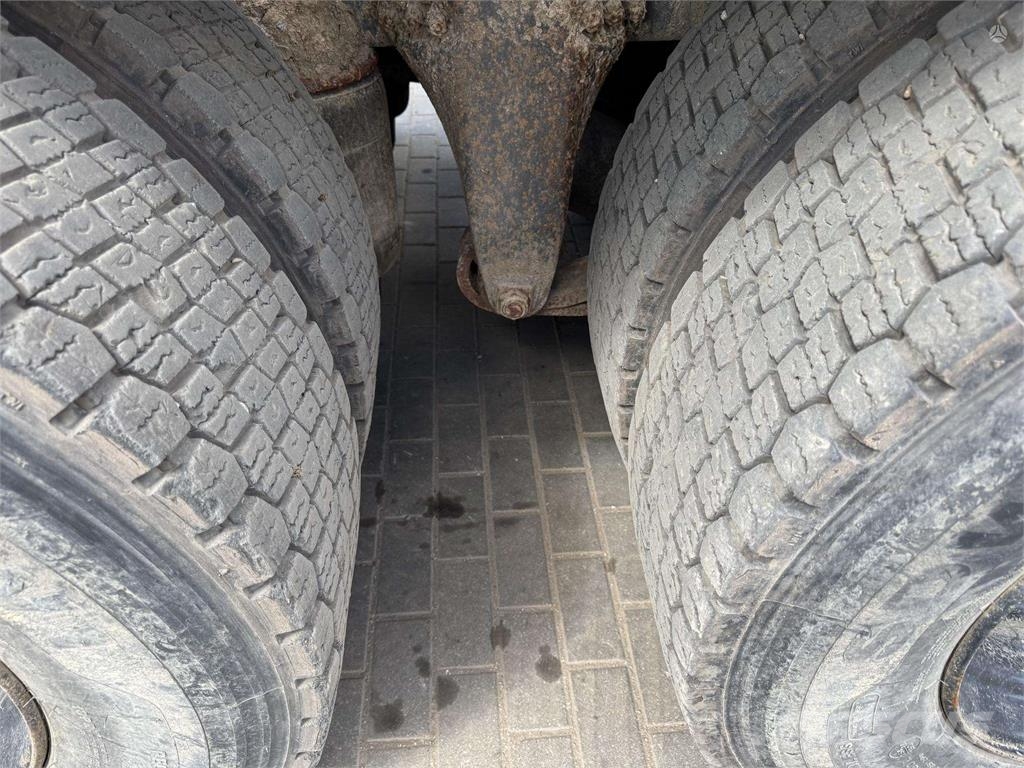 Scania R560 6x4 Camiones con chasís y cabina