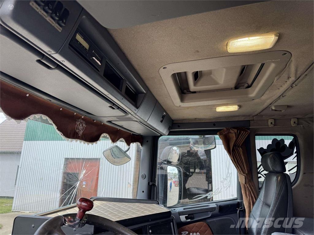 Scania R560 6x4 Camiones con chasís y cabina