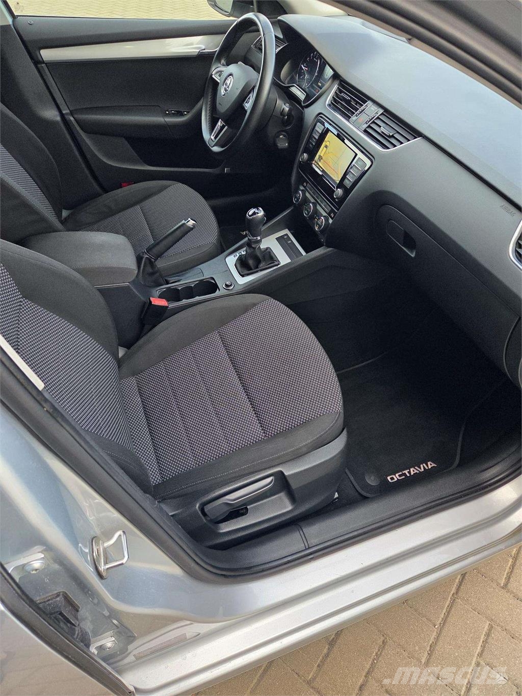 Skoda  Automašīnas
