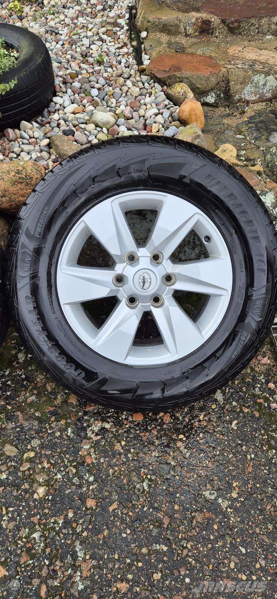 Toyota Шини