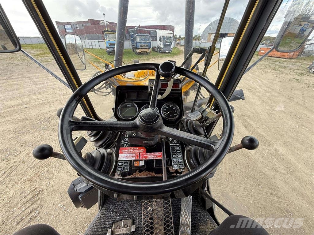 Valmet Vammas RG-17 , 18 ton Graders